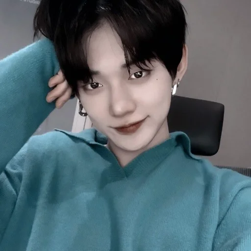 person human face eyebrow