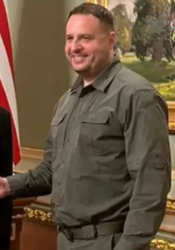 Стикер yermak - 1