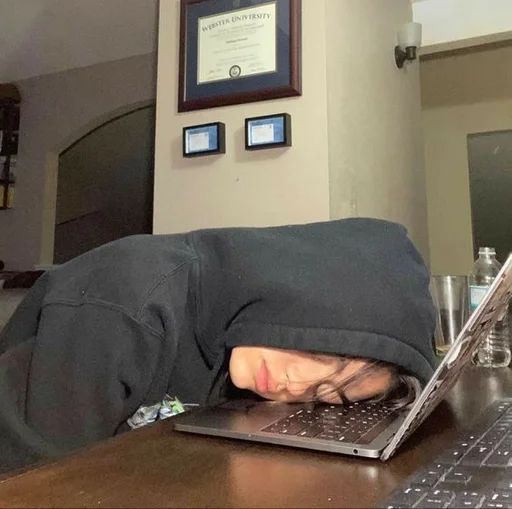 Sticker оу е by @fStikBot - 9