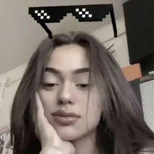 Sticker оу е by @fStikBot - 4