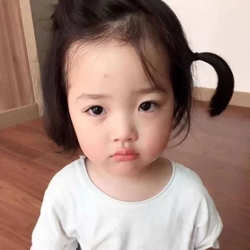 Sticker ylay by @fStikBot - 7