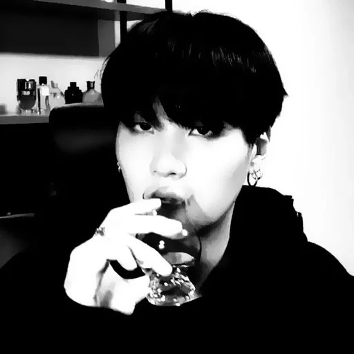 Sticker 🪄: yoongi @janlious :: @fStikBot - 0