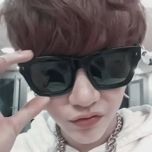 Sticker #𝐦𝐨𝐨𝐝: 𝘆𝗼𝗼𝗻𝗴𝗶 ;: by @paradismaudit - 5