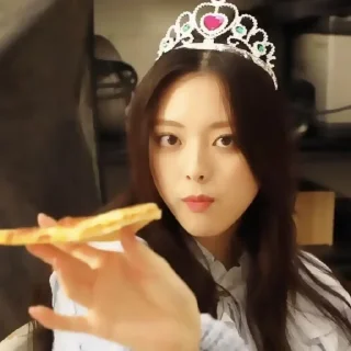 Стикер ((🩰) ›› yuna by @doughnuthelpp - 8