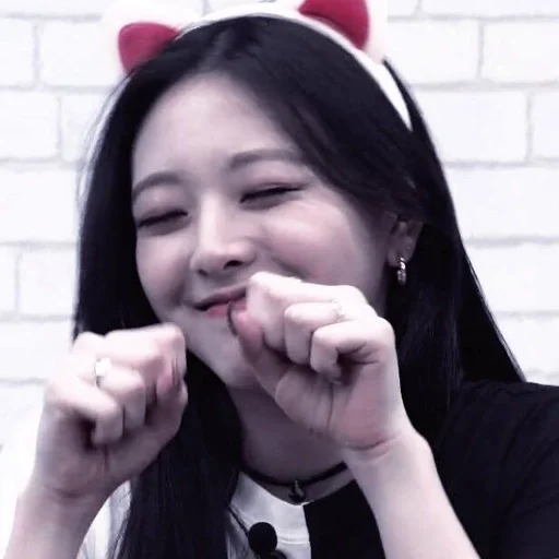 Sticker yuna 💷 ^^ by @fancamstanf :: @fStikBot - 0