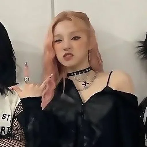 Стикер (🐋)) yuqi @lilacstckrs - 5