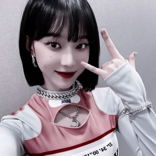 Стикер Избранные • @sticbot - 10