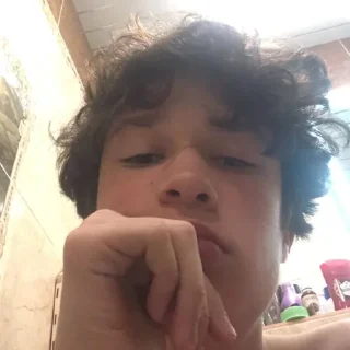 Sticker 🧔‍♂️ - 2